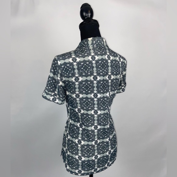 J.Crew Top Blouse Short Sleeve Geometric Pattern Size 2 - Picture 8 of 12